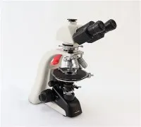 Поляризаційний петрографічний мікроскоп